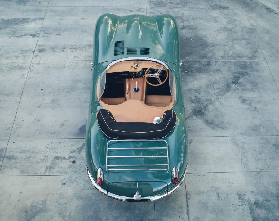  Jaguar XKSS Continuation 2016 года  (фото 6 из 28)